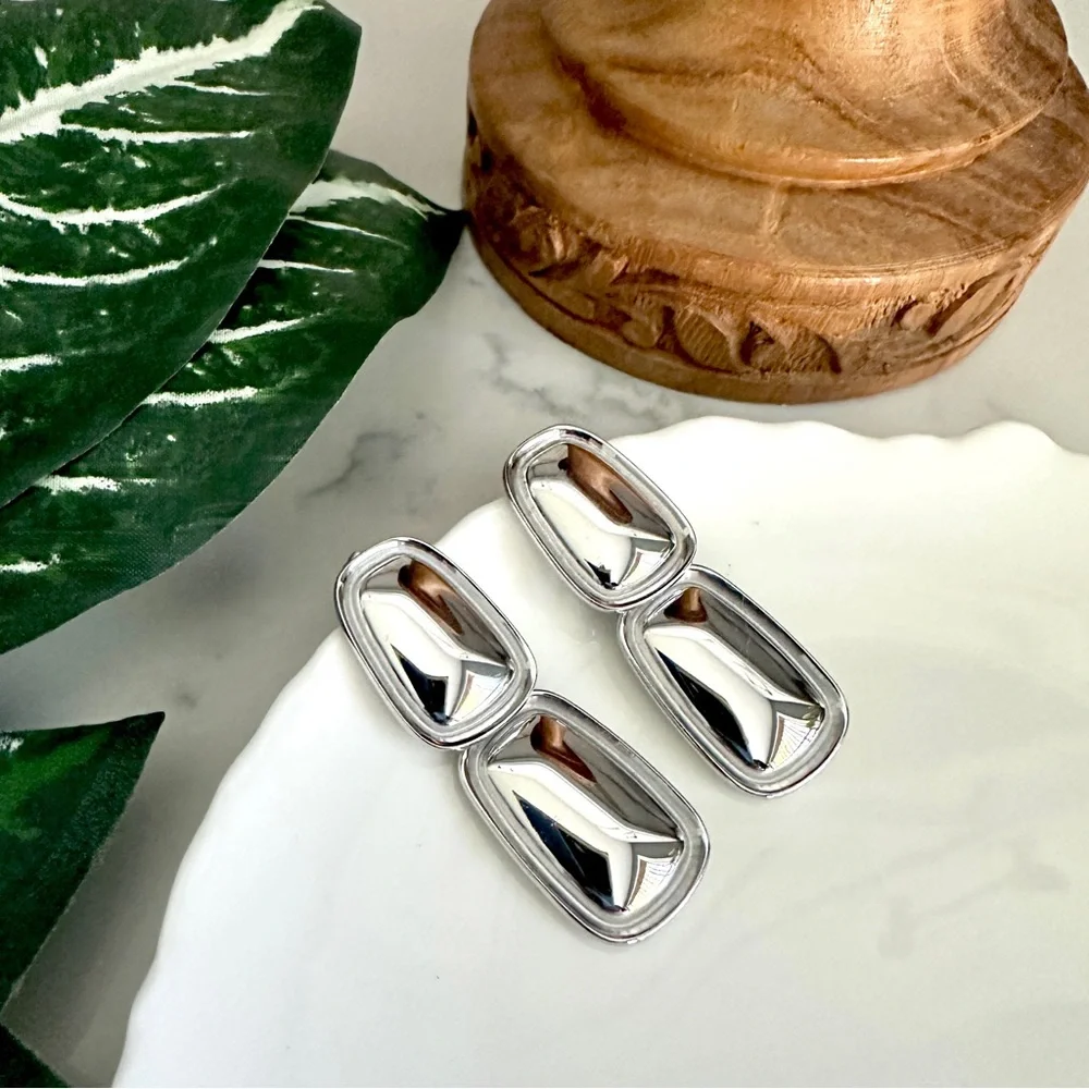 2/$30🌵 Silver Rounded Rectangle Dangle Earrings Chunky 90’s Vibe Jewelry NEW